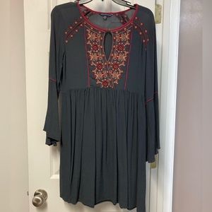 Large American eagle dress.